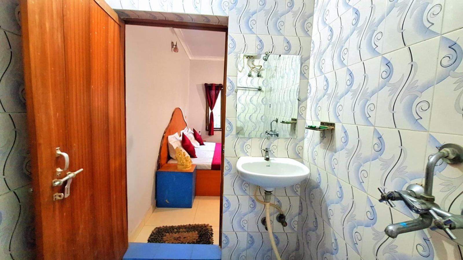Mohit Paying Guest House Varanasi Esterno foto