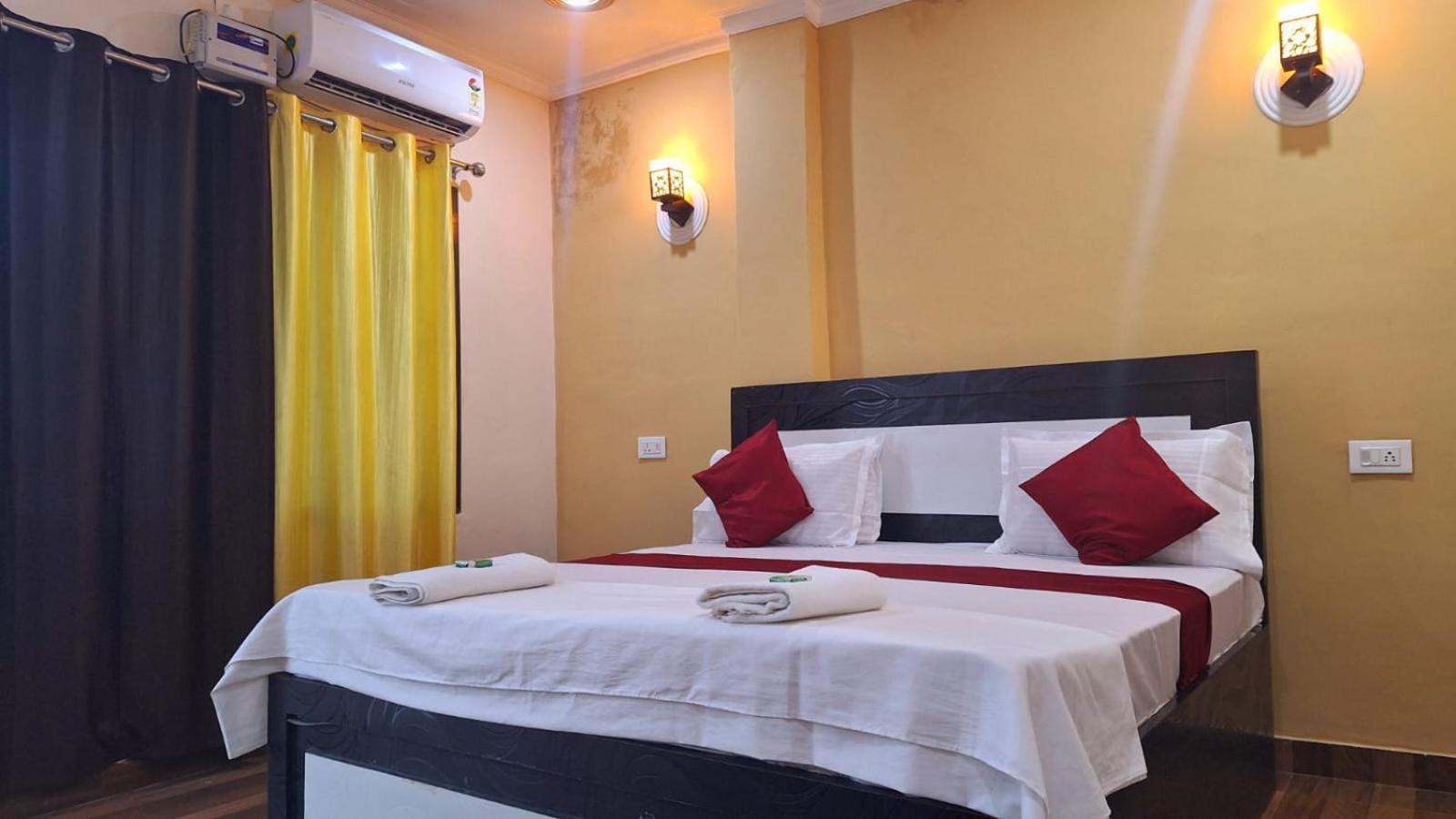 Mohit Paying Guest House Varanasi Esterno foto