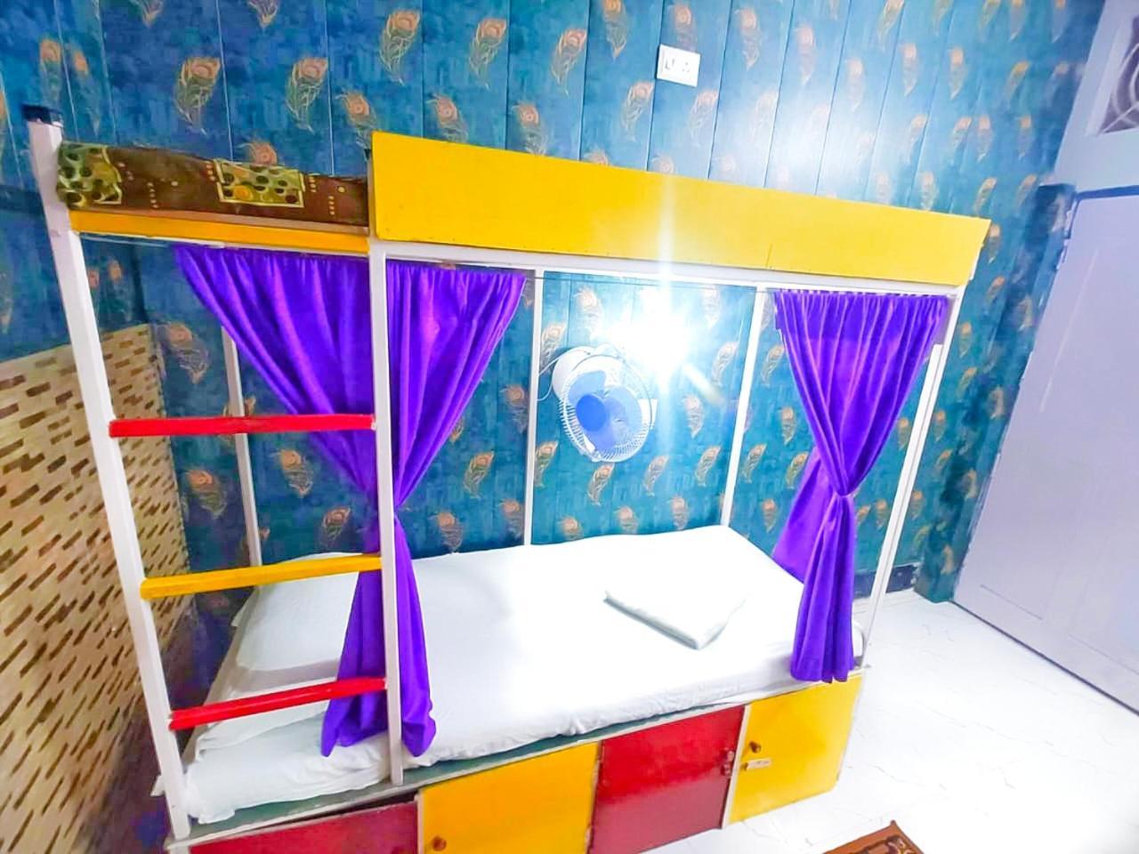 Mohit Paying Guest House Varanasi Esterno foto