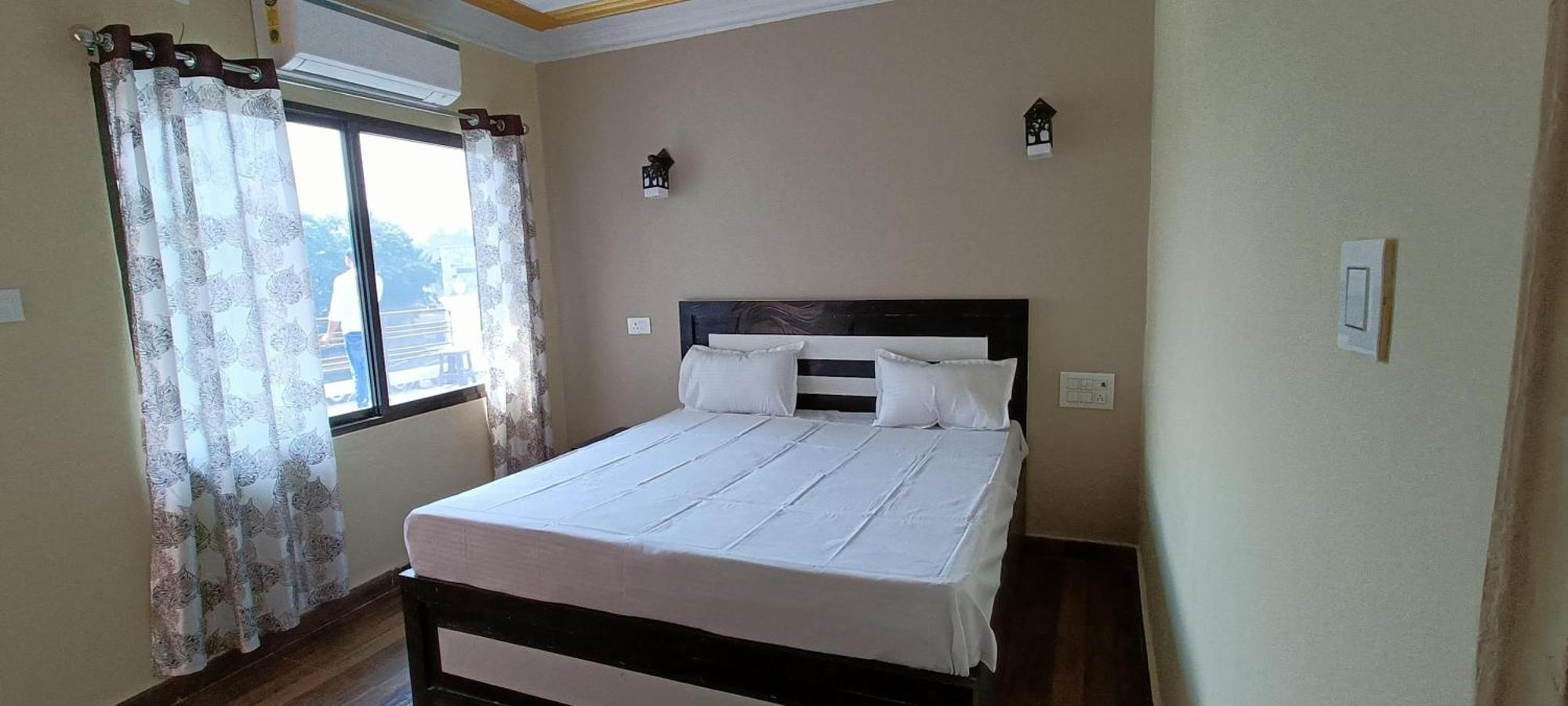 Mohit Paying Guest House Varanasi Esterno foto