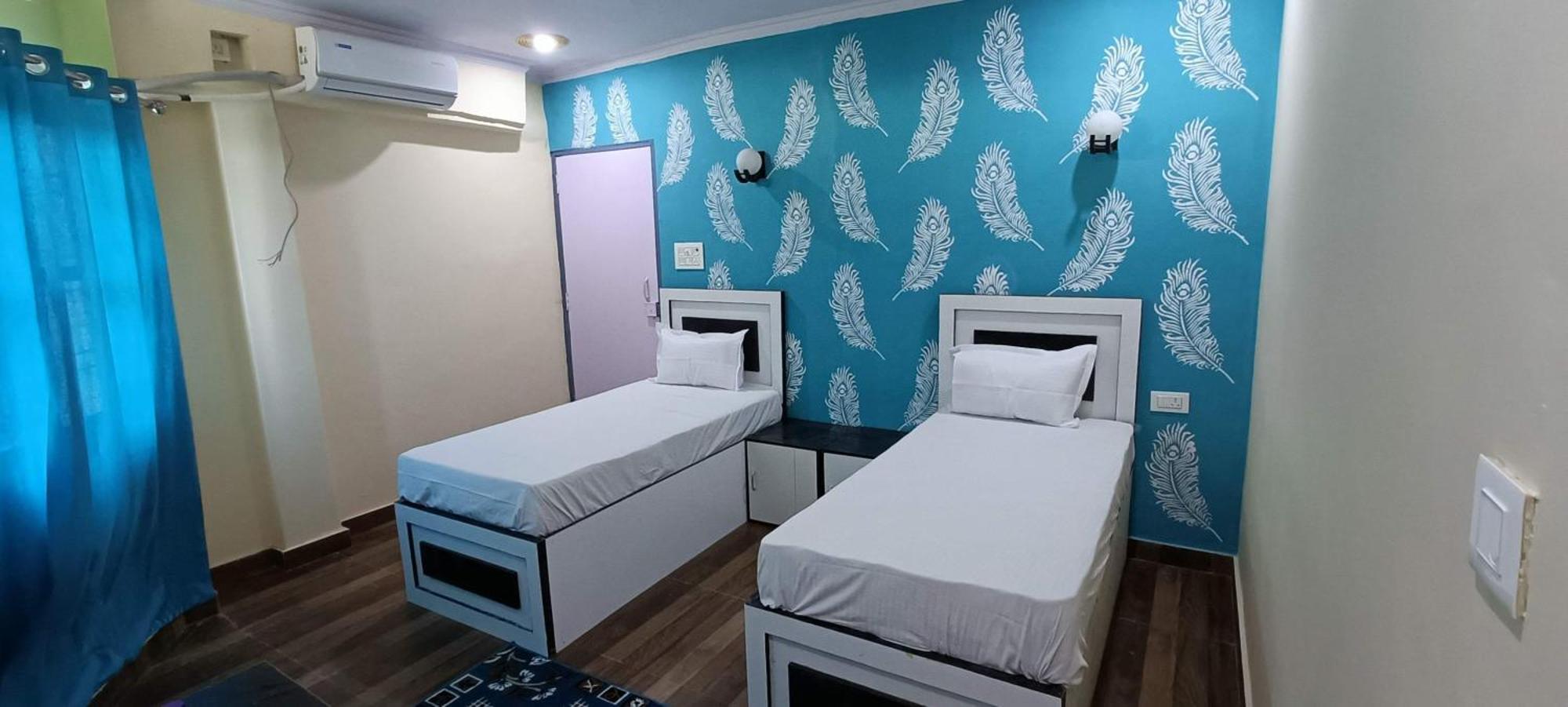 Mohit Paying Guest House Varanasi Esterno foto